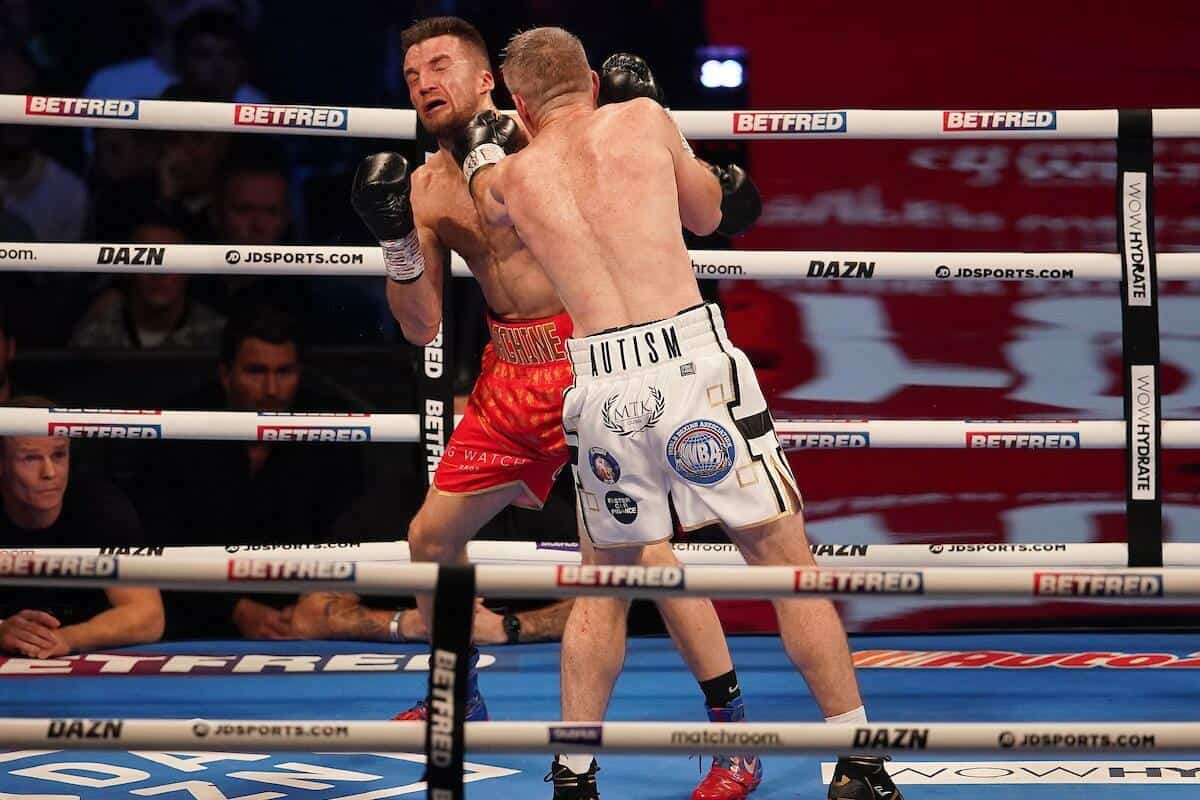 Liam Smith beats Anthony Fowler