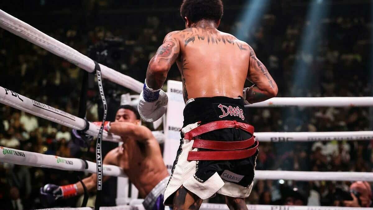 Gervonta Davis knocks out Rolando Romero