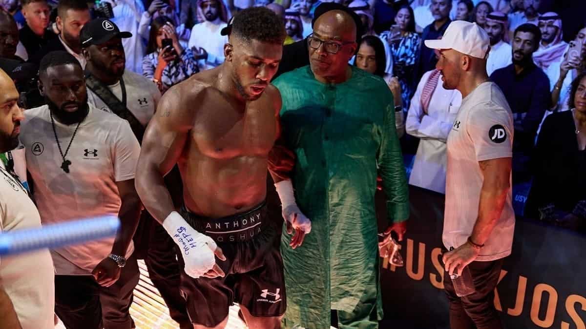 Anthony Joshua storms out in Saudi Arabia