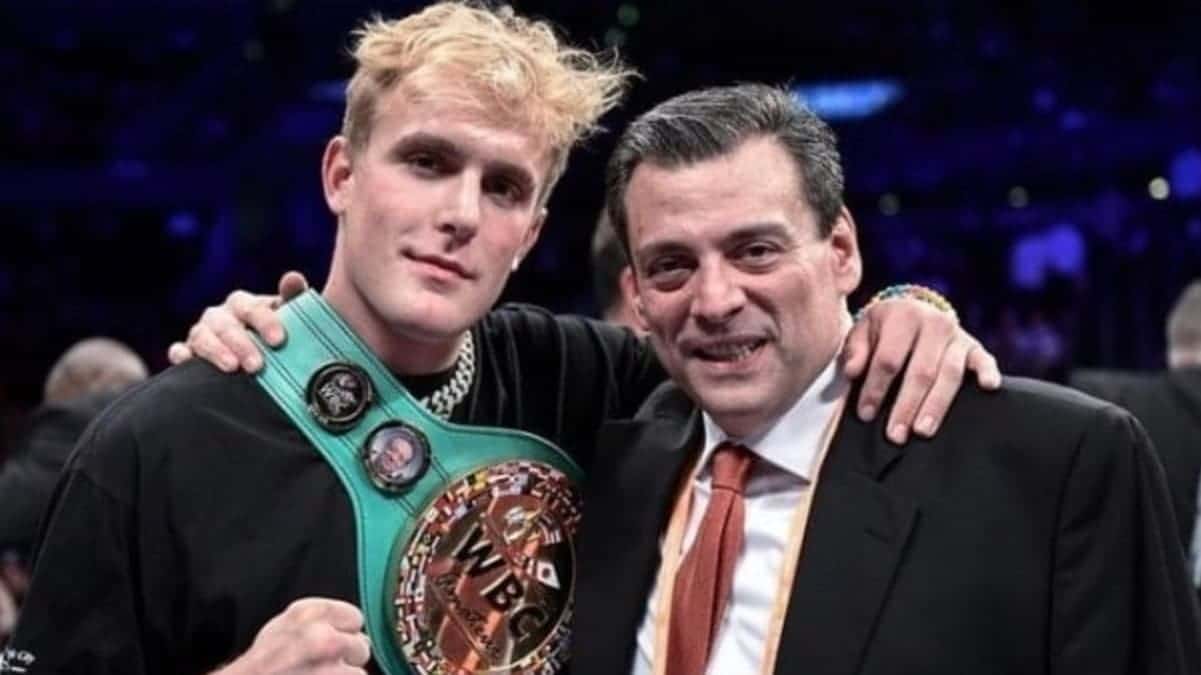 Jake Paul and World Boxing Council President Mauricio Sulaiman